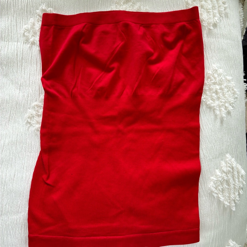 Basic red long tube top